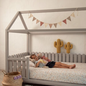 Cama Montesori con rejas